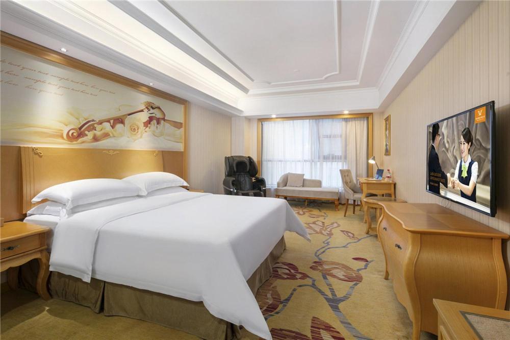 Vienna Hotel Zhengzhou Zhongyuan Futa Buitenkant foto