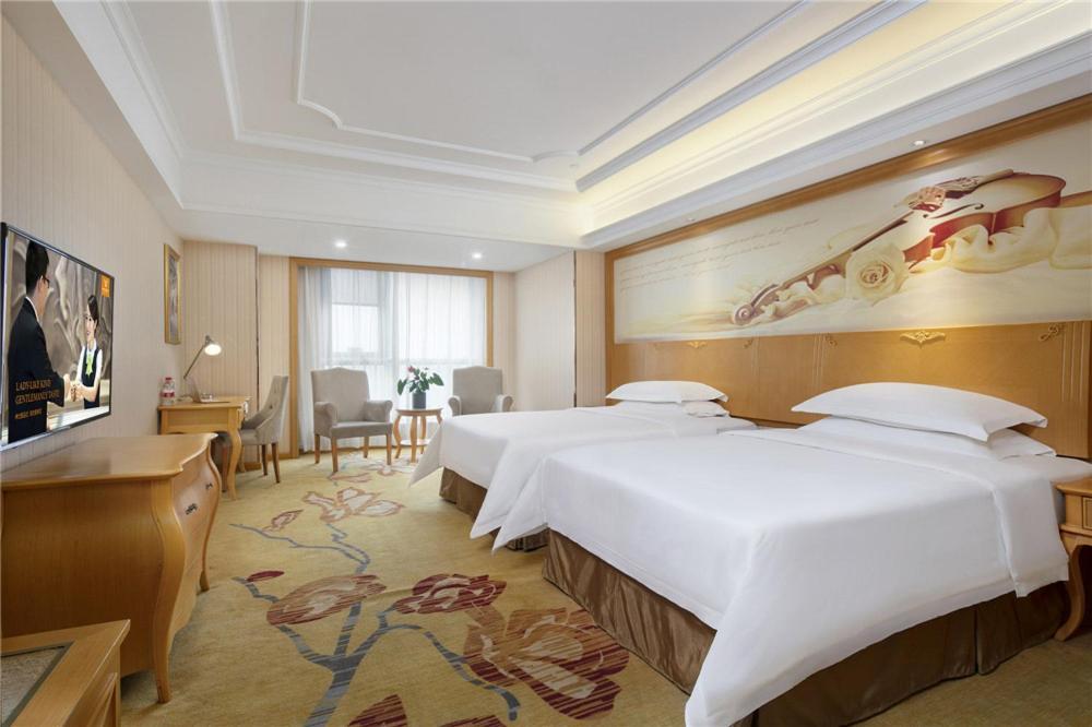 Vienna Hotel Zhengzhou Zhongyuan Futa Buitenkant foto