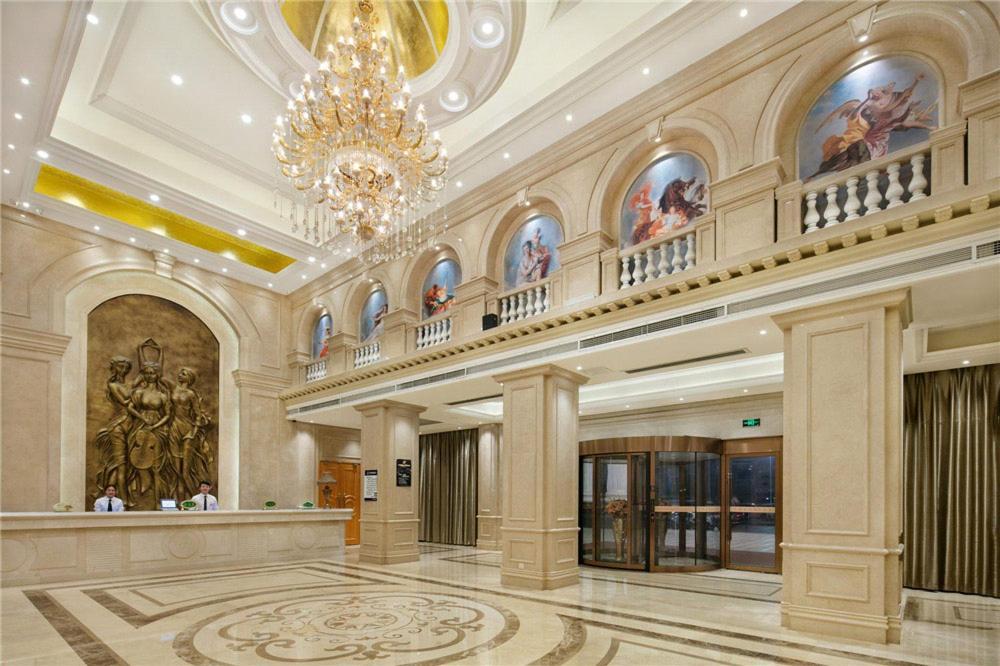 Vienna Hotel Zhengzhou Zhongyuan Futa Buitenkant foto