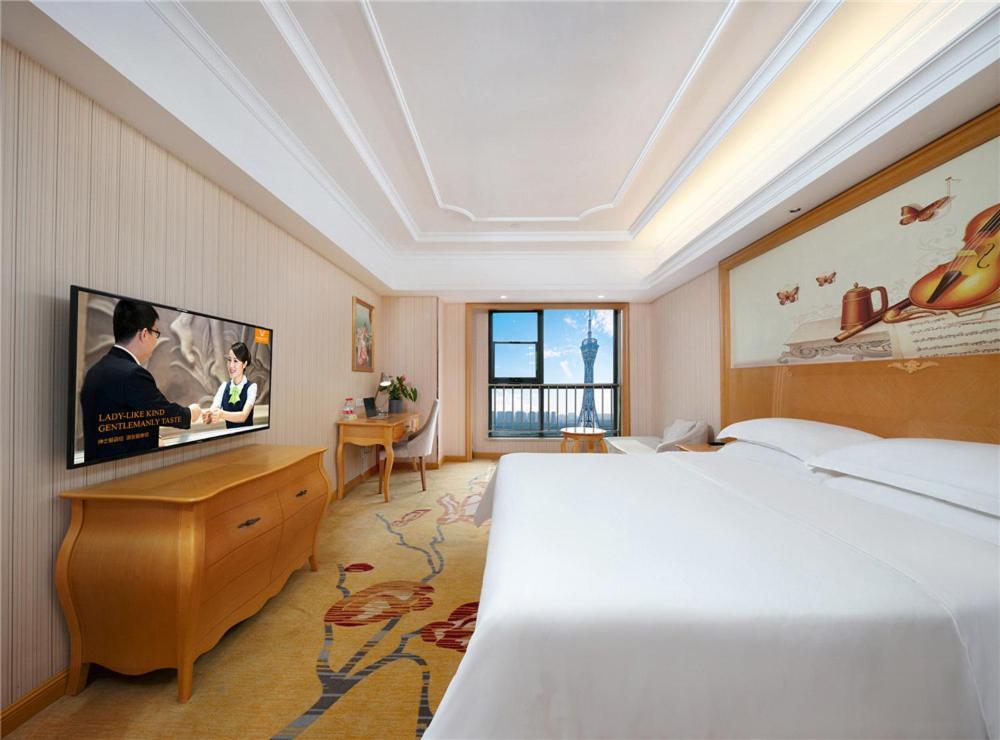 Vienna Hotel Zhengzhou Zhongyuan Futa Buitenkant foto